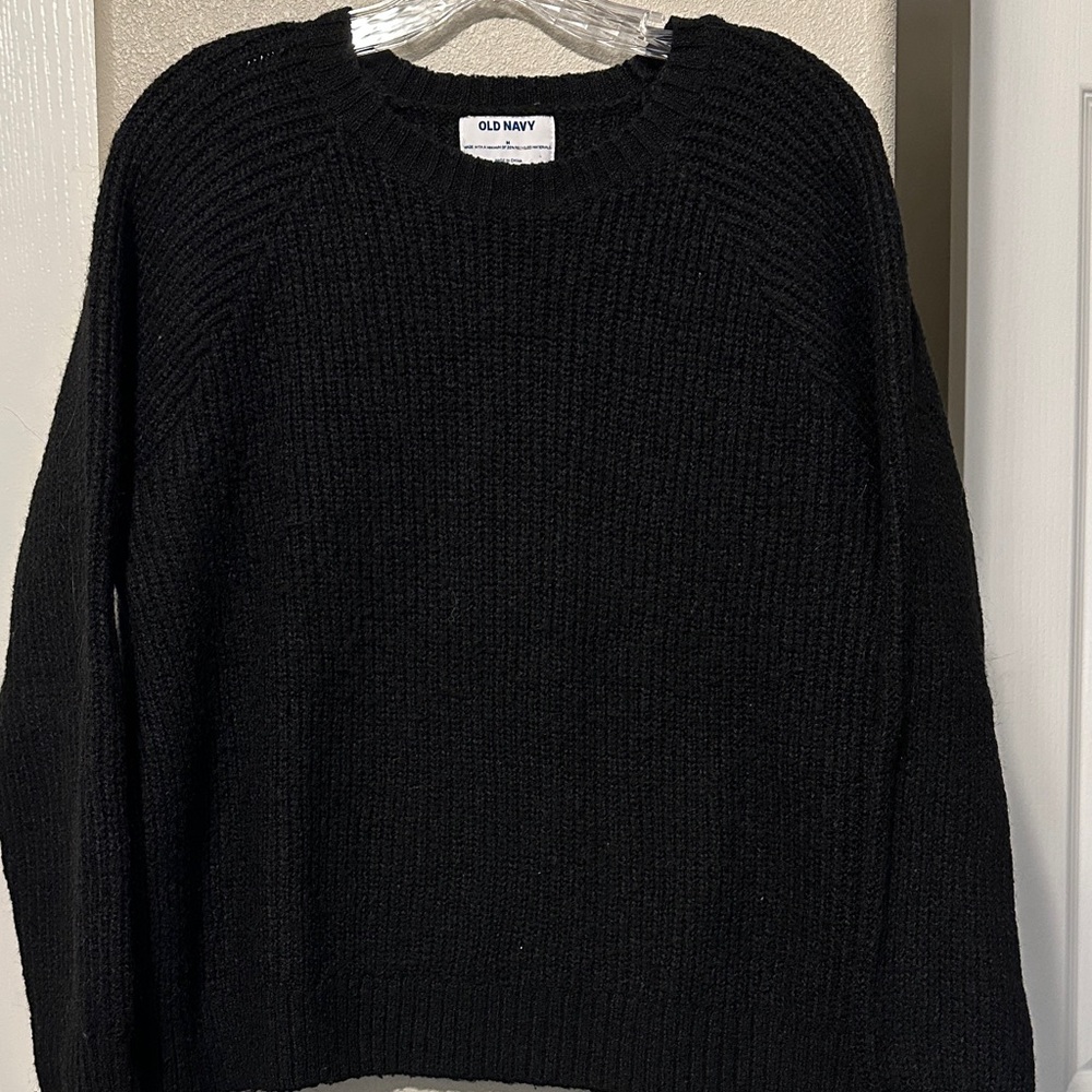 Old Navy Women's Black Knit Crew Neck Sweater